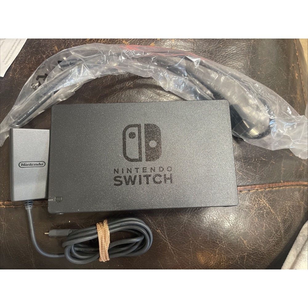 Nintendo Switch Docking Bundle. Original Nintendo Charger And HDMI cable.